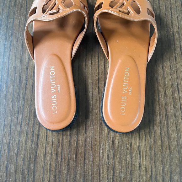 LV isola Flat mule - Picture 3 of 7